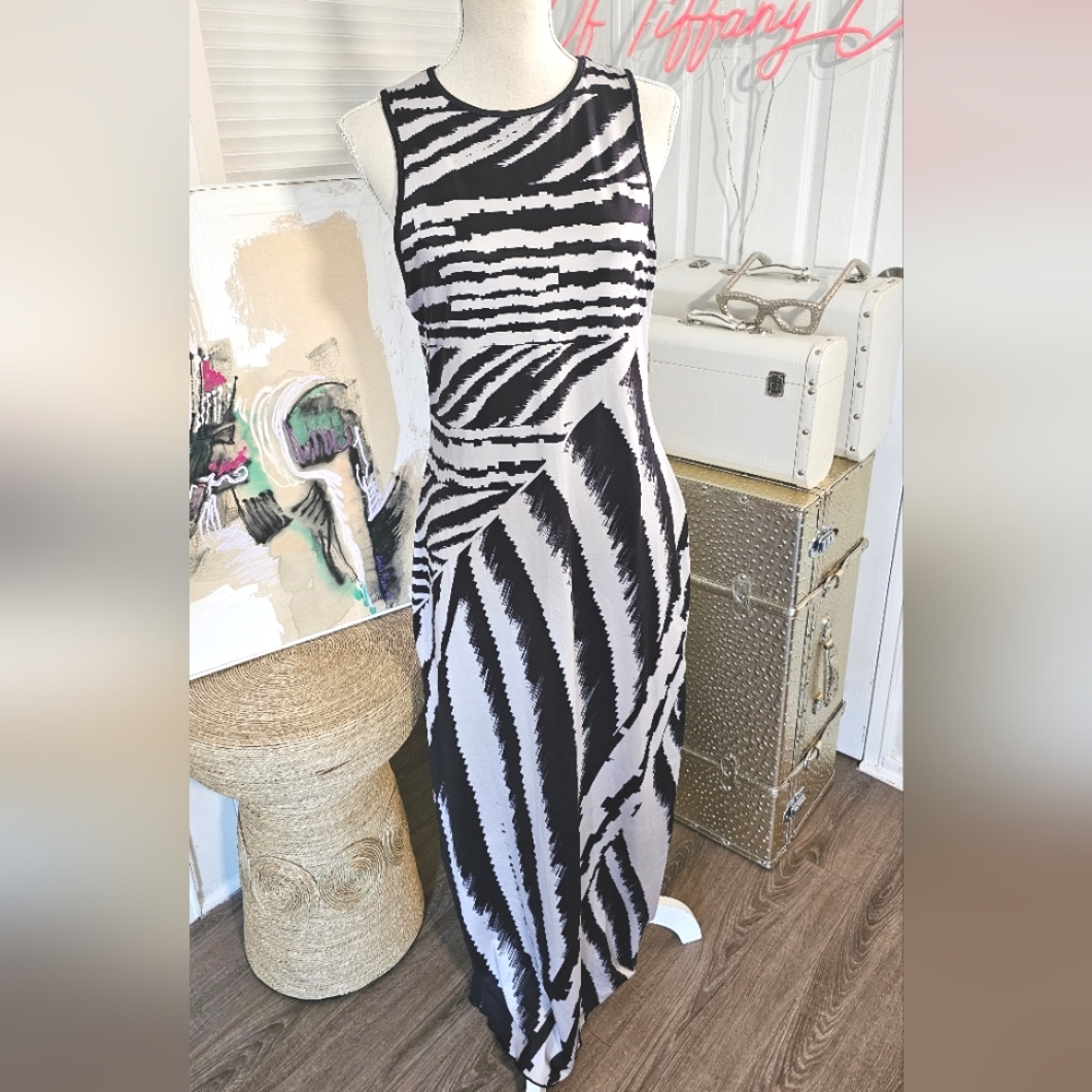 🤍BLACK&GRAY ZEBRA DRESS🖤